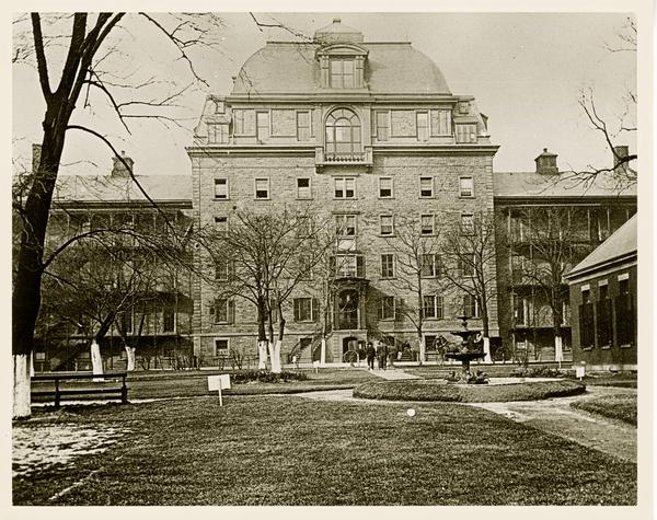 Bellevue Hospital - Administration Building