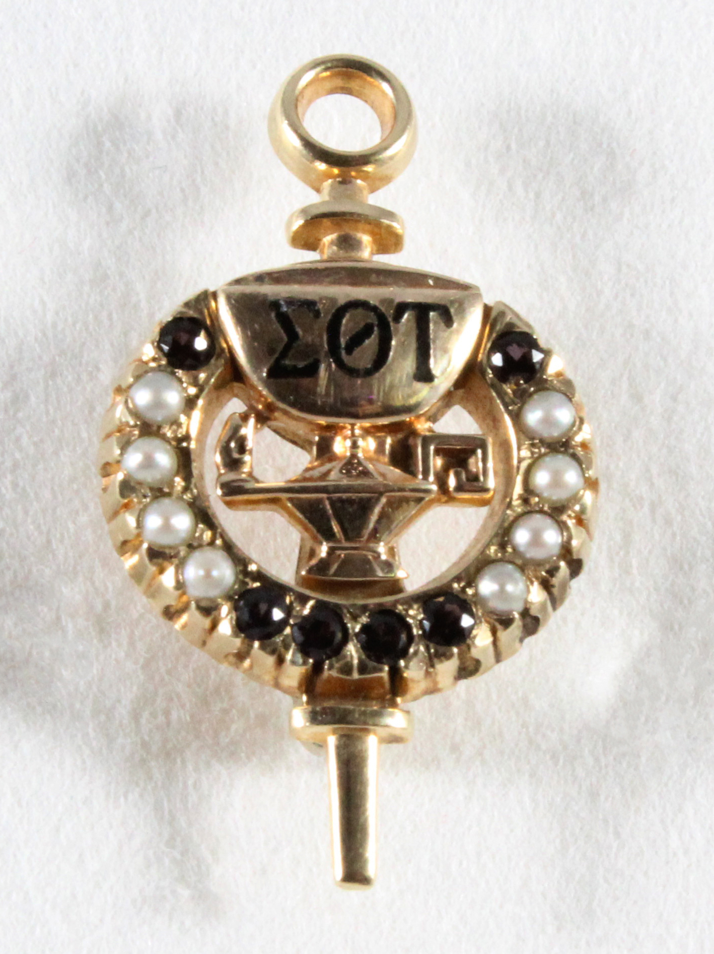 Sigma Theta Tau International. Lambda Delta Honor Society Pin